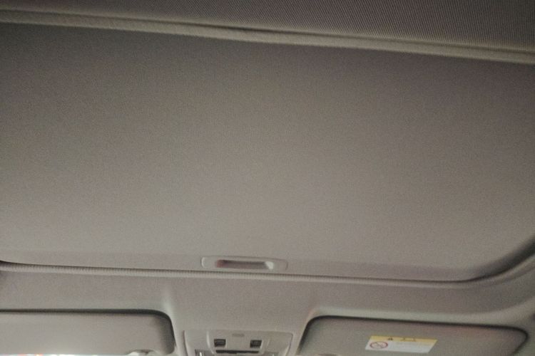 丰田 RAV4荣放 2013款 2.0L CVT四驱风尚版局部细节9004