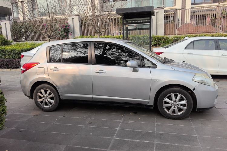 日产 骐达TIIDA 2011款 1.6L CVT舒适型车身外观6005