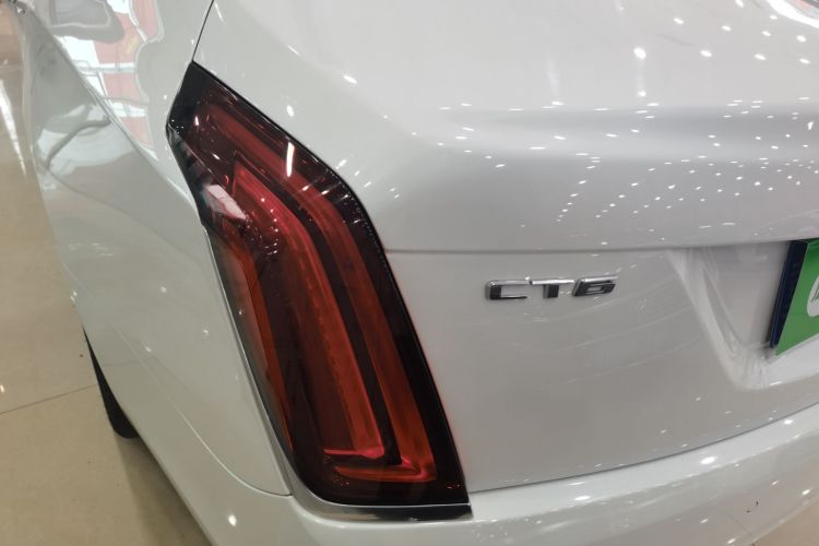 凯迪拉克CT6 2017款 28T 豪华型车身外观6010