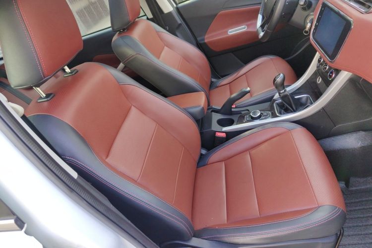 北汽幻速S3 2016款 S3L 1.5L 手动尊享型局部细节41