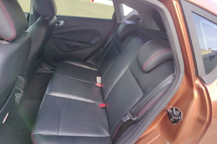 福特 嘉年华 2013款 两厢 1.5L 自动时尚型中控内饰7001