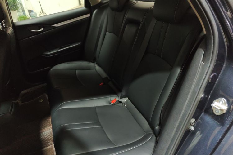 本田 思域 2019款 220TURBO CVT劲动版 国VI中控内饰7001