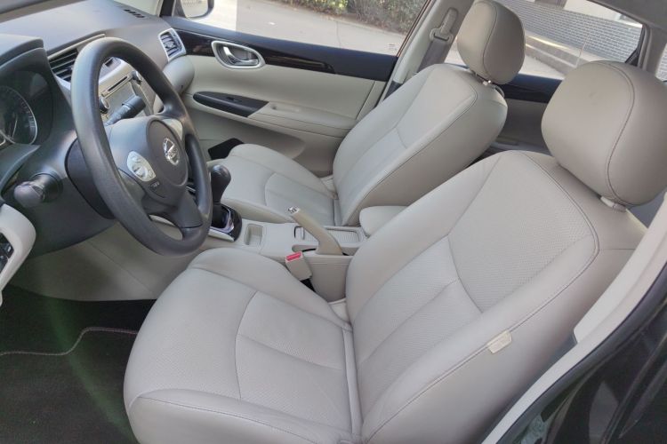 日产 轩逸 2016款 1.6XL 手动豪华版局部细节19