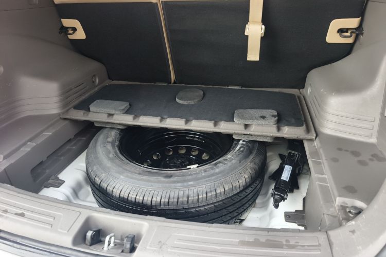 北京现代ix35 2013款 2.0L 自动两驱舒适型GL 国IV中控内饰7008