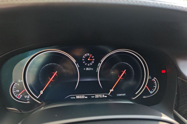 宝马7系 2018款 740Li 领先型 M运动套装中控内饰15