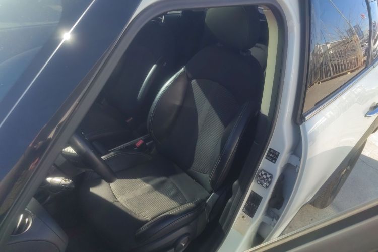 MINI Countryman 2013款 1.6T COOPER ALL4 Fun局部细节19