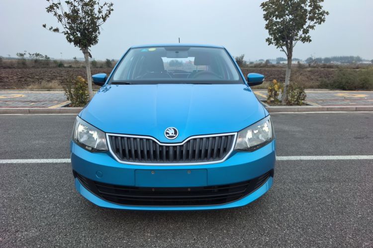 斯柯达 晶锐 2015款 1.4L 手动前行版车身外观6001