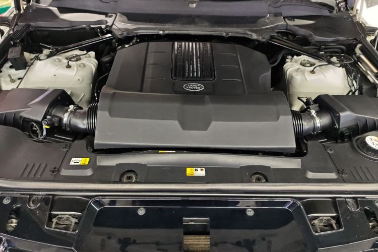 路虎 揽胜运动版 2017款 3.0 SC V6 HSE DYNAMIC局部细节24