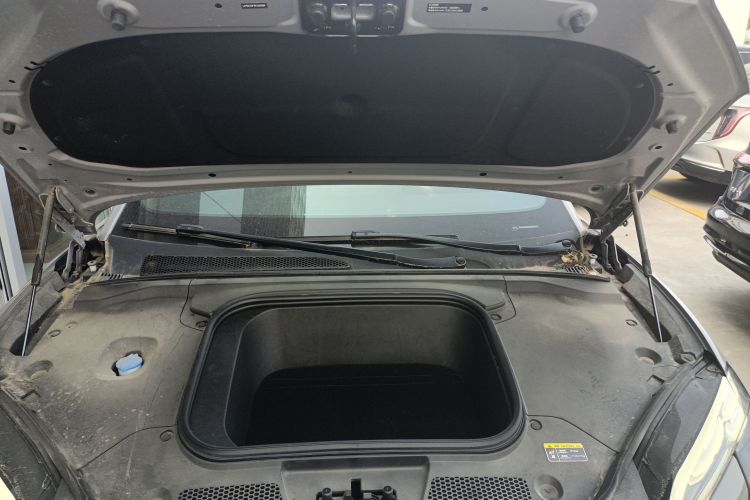 红旗EH7 2024款 760 Pro+ 四驱版局部细节24