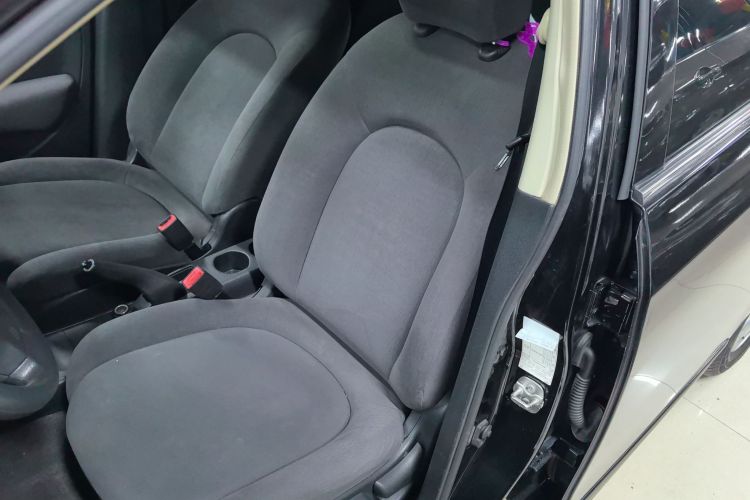 日产 轩逸 2016款 经典 1.6XE 手动领先版局部细节19