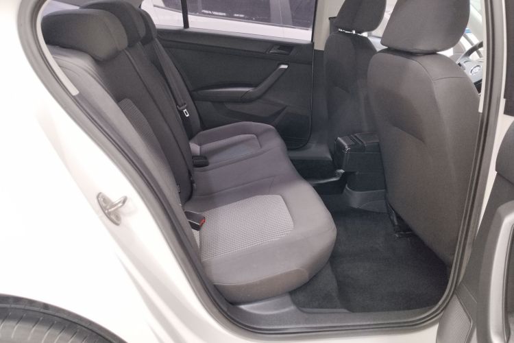 大众 桑塔纳 2021款 1.5L 自动风尚版中控内饰7002