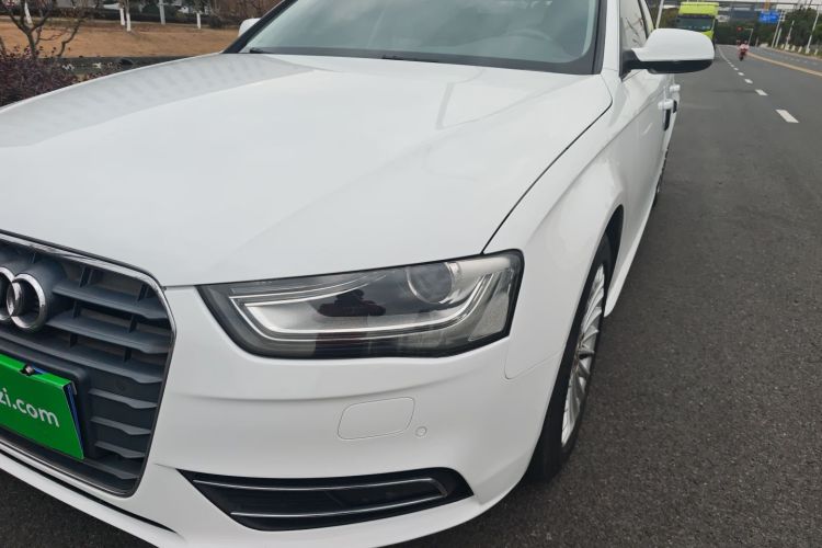 奥迪A4L 2015款 35 TFSI 自动舒适型局部细节36