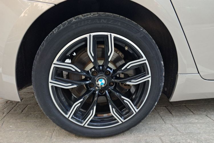 宝马5系 2018款 530Li 尊享型 豪华套装车身外观6007