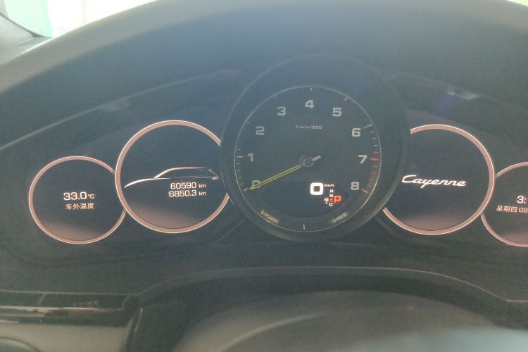 保时捷 Cayenne新能源 2020款 Cayenne E-Hybrid 2.0T中控内饰15