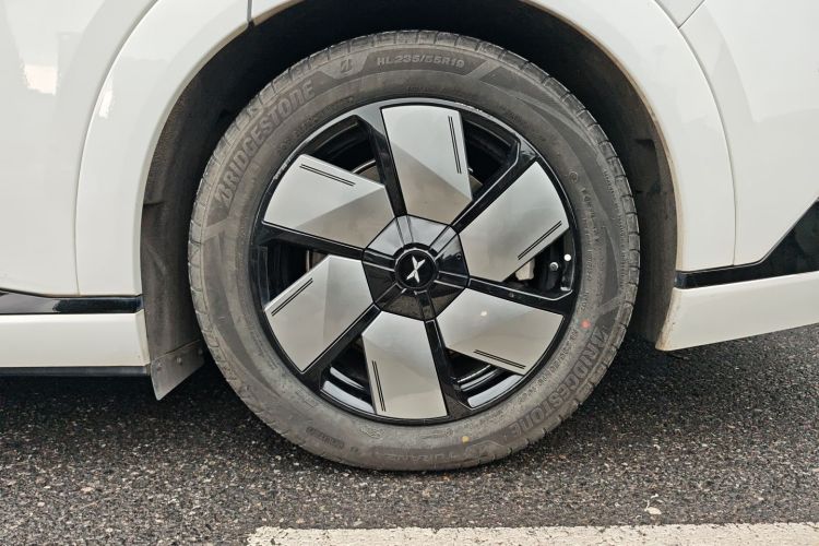 小鹏X9 2024款 702超长续航Max车身外观6007