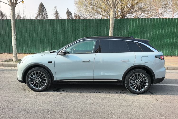 零跑汽车 零跑C11 2024款 增程 300尊享版车身外观6005