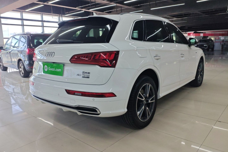 奥迪Q5L 2020款 改款 40 TFSI 荣享时尚型车身外观6005