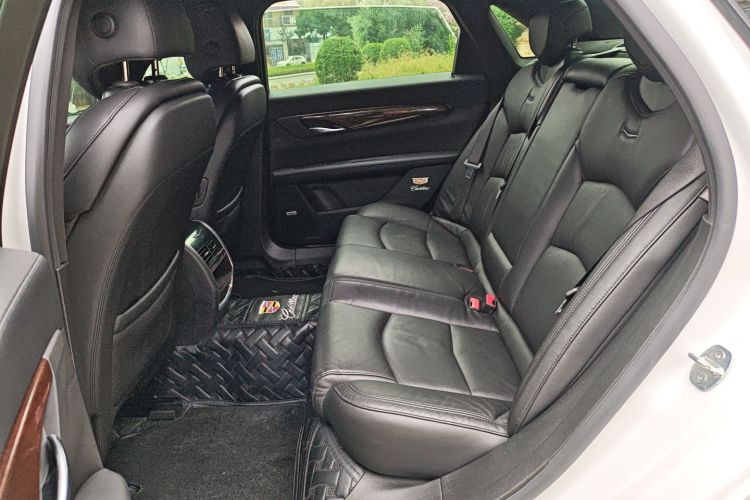 凯迪拉克CT6 2019款 28T 精英型中控内饰7004