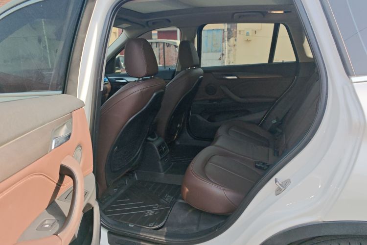 宝马X1新能源 2019款 xDrive25Le 豪华型中控内饰7002