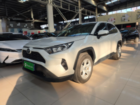 丰田 RAV4荣放 2024款 2.0L CVT两驱都市版
