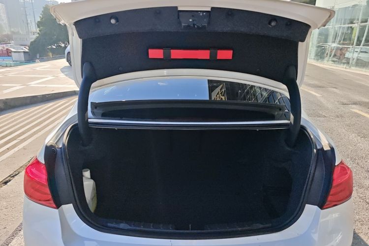 宝马3系 2017款 320Li 时尚型局部细节23