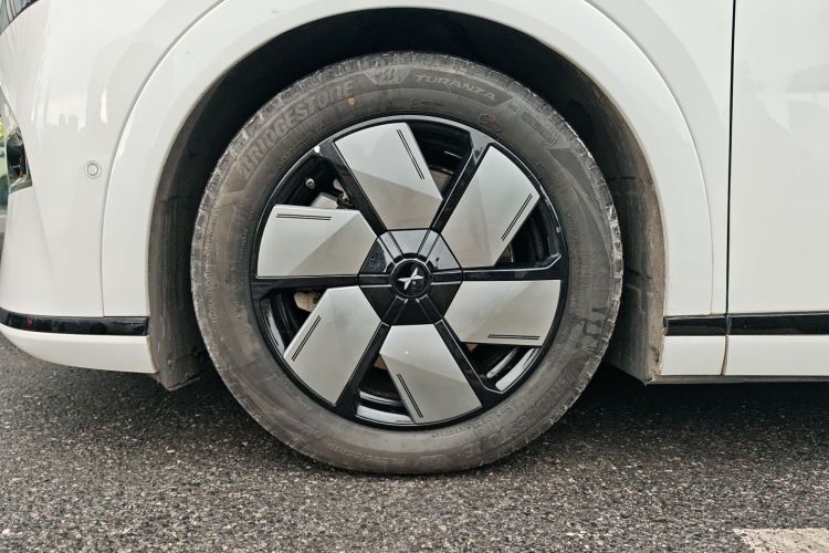 小鹏X9 2024款 702超长续航Max车身外观6008