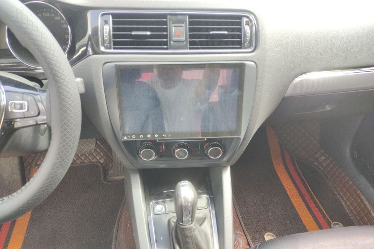 大众 速腾 2018款 280TSI DSG舒适型局部细节9002