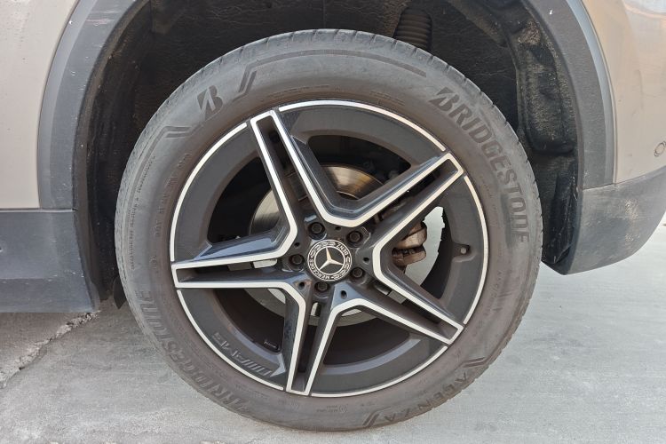 奔驰GLA 2020款 GLA 200 4MATIC中控内饰7007