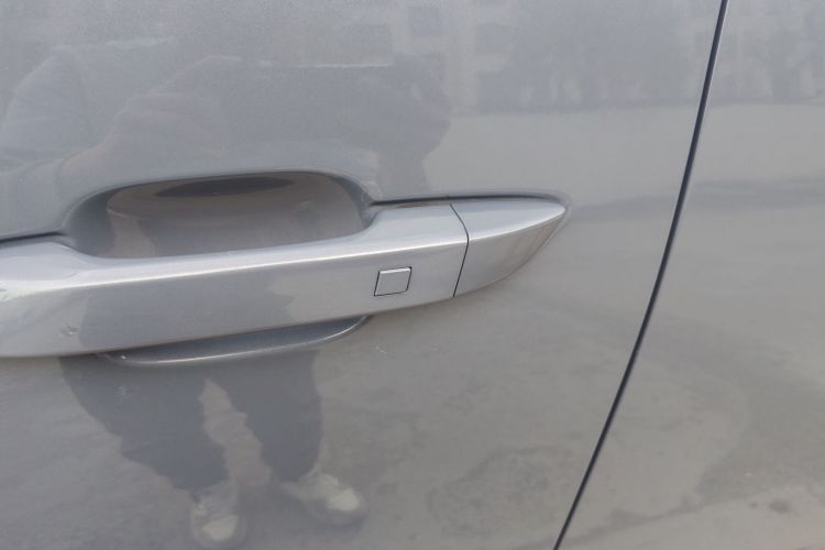 五菱汽车 五菱星辰 2021款 1.5T CVT星曜版车身外观6010