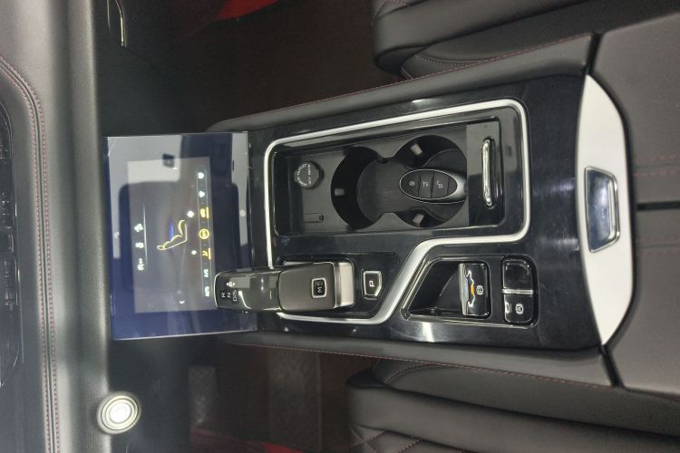 奔腾T99 2020款 20TD 自动豪华型中控内饰7004