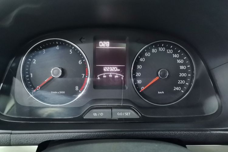 大众 朗逸 2013款 改款 1.4TSI DSG舒适版中控内饰15