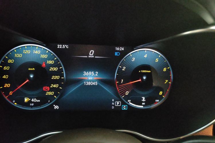 奔驰GLC 2020款 GLC 260 L 4MATIC 豪华型中控内饰15