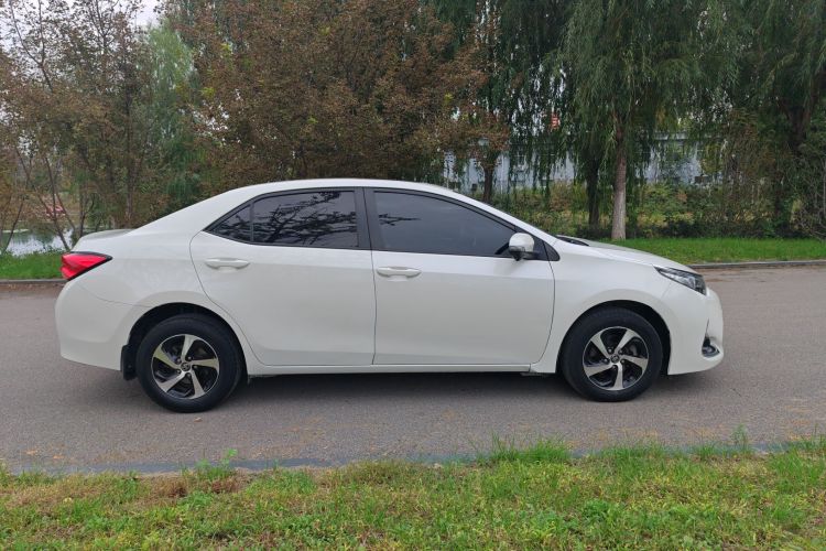 丰田 雷凌 2017款 改款 185T CVT精英版 国V车身外观6002