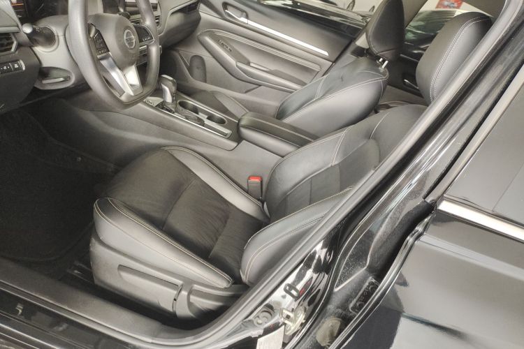 日产 天籁 2021款 2.0L XE 时尚版局部细节19