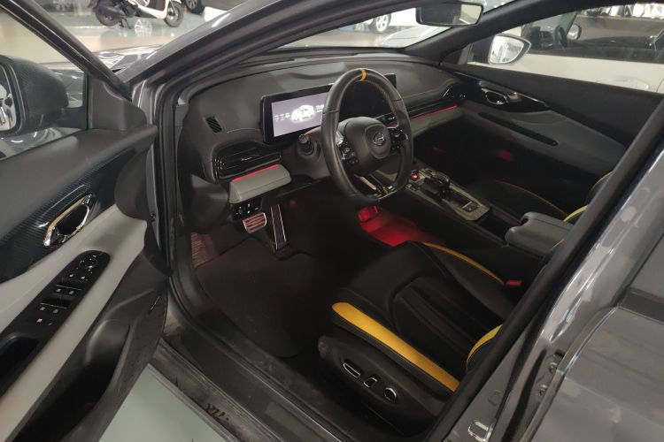 广汽传祺 2023款 影豹H 智能混动版中控内饰7002