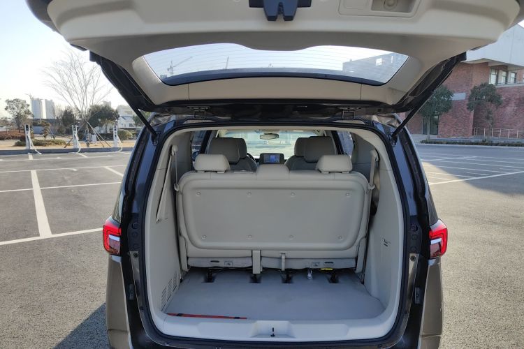 别克GL8 2022款 陆上公务舱 652T 舒适型局部细节23