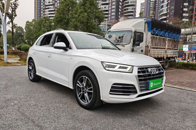 奥迪Q5L 2018款 40 TFSI 荣享时尚型 国VI车身外观6002