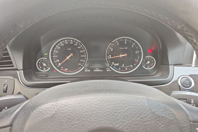 宝马5系 2017款 525Li 豪华设计套装中控内饰15