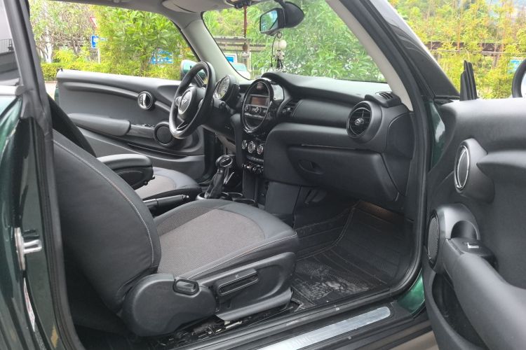 MINI 2014款 1.2T ONE中控内饰7006