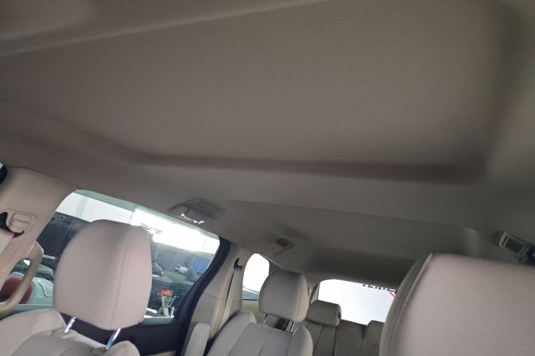 别克GL8 2017款 25S 舒适型 国V局部细节22