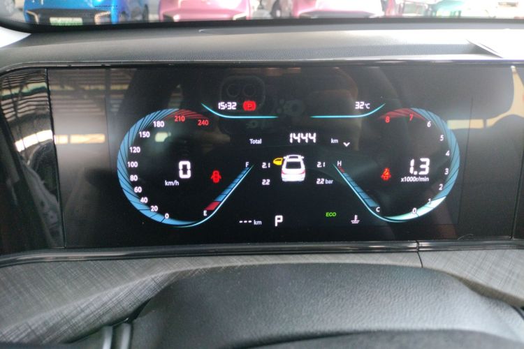 长安 逸动 2024款 PLUS 蓝鲸NE 1.4T GDI DCT高能版中控内饰15