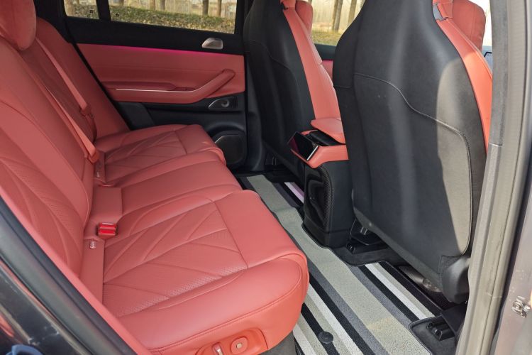 蔚来EC7 2024款 100kWh 签名版中控内饰7004