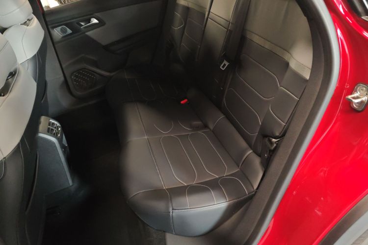 雪铁龙 凡尔赛C5 X 2025款 1.6T 海外版中控内饰7001