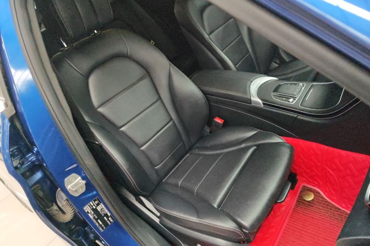 奔驰C级 2020款 改款 C 260 L 运动版局部细节41