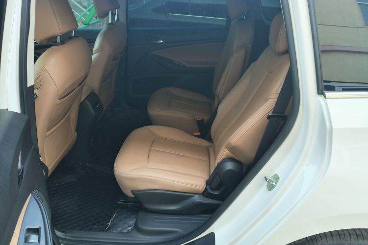 别克GL6 2021款 323T 轻混动互联豪华型中控内饰7002