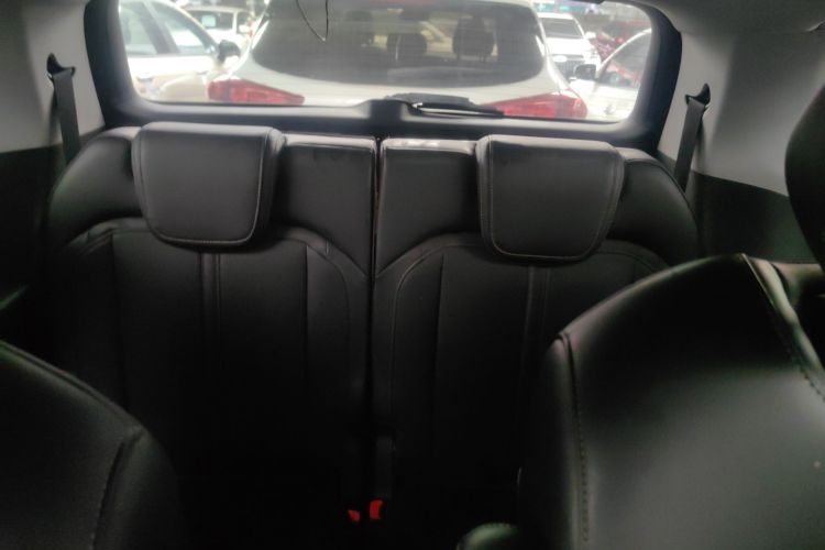 五菱汽车 五菱凯捷 2020款 1.5T CVT旗舰型中控内饰7001