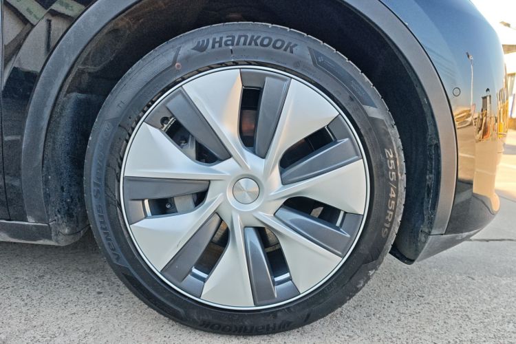 特斯拉 Model Y 2022款 改款 后轮驱动版车身外观6007