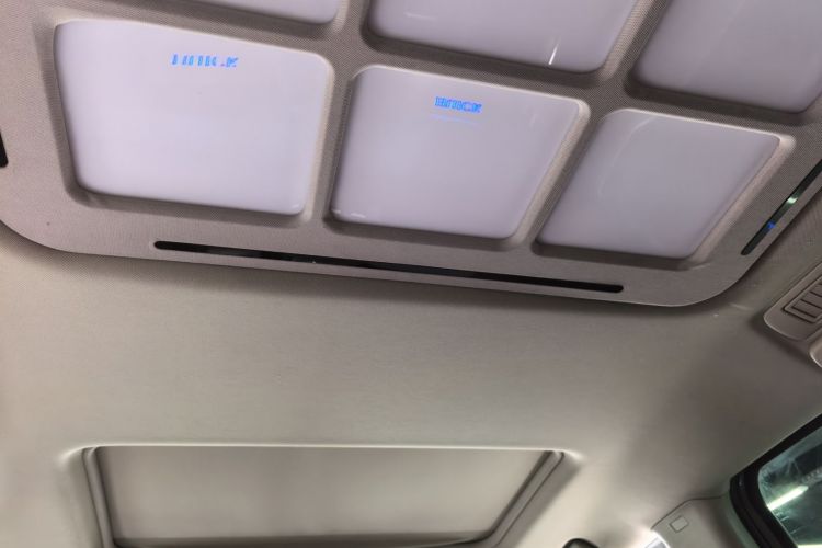 别克GL8 2018款 28T 豪华型 国VI局部细节22