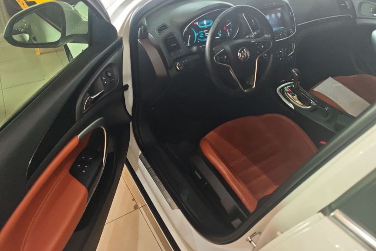 别克 君威 2015款 1.6T 精英技术型中控内饰7002