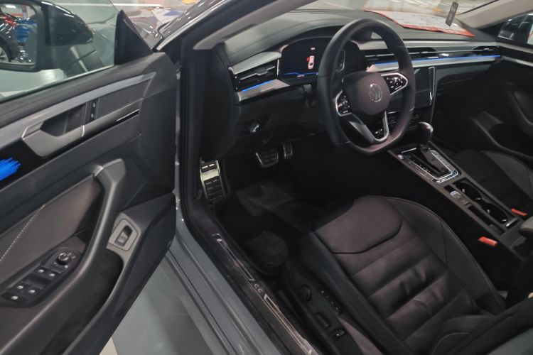 一汽-大众CC 2023款 380TSI 夺目版中控内饰7004